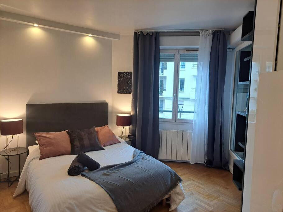 Appartement Aux Portes De Paris Et 5 Minutes Du Metro Charenton-le-Pont Exteriör bild